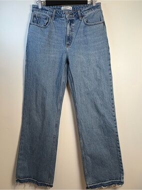 Abercrombie & Fitch Curve Love Women’s Blue 90s Relaxed Jeans , Size 31